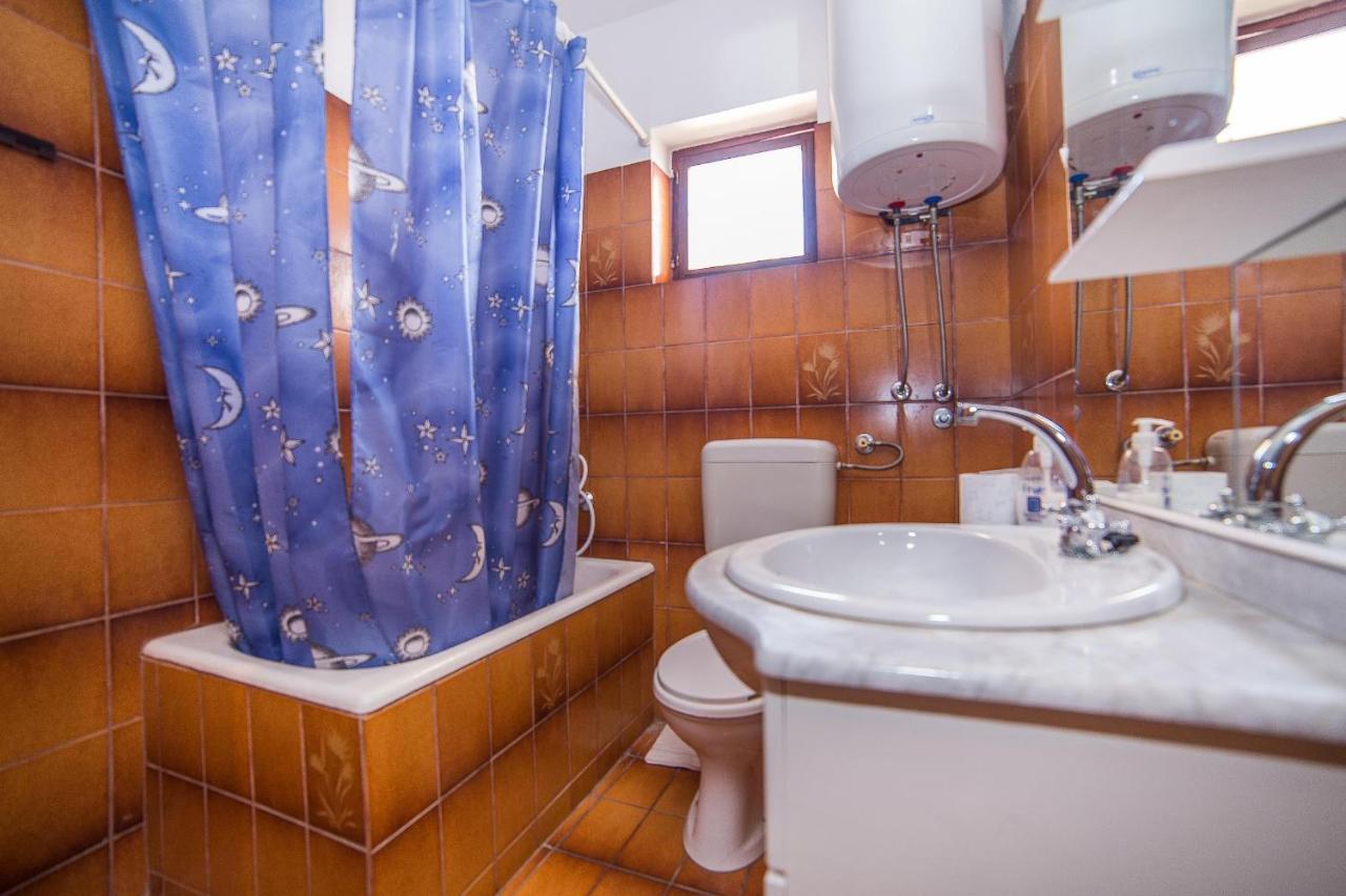 Apartments And Rooms Drpic Splitska Bagian luar foto