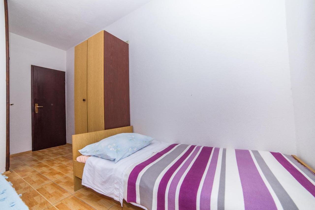 Apartments And Rooms Drpic Splitska Bagian luar foto